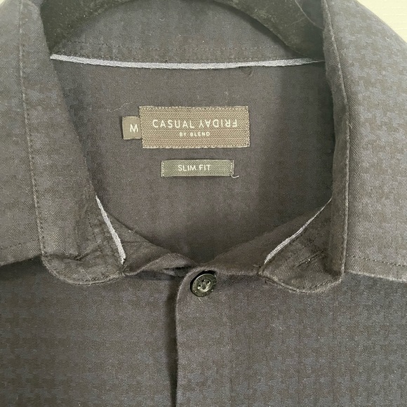 Casual Friday button down shirt - Picture 2 of 3